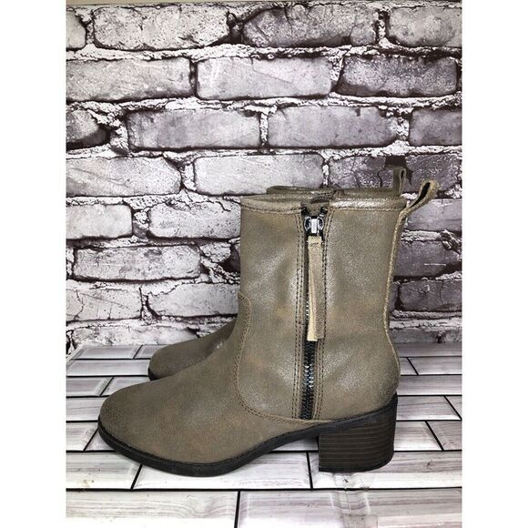 Clarks Metallic Leather Taupe Nevella Devon Zip Ankle Boots Women 7.5M US/38EU - Picture 1 of 16